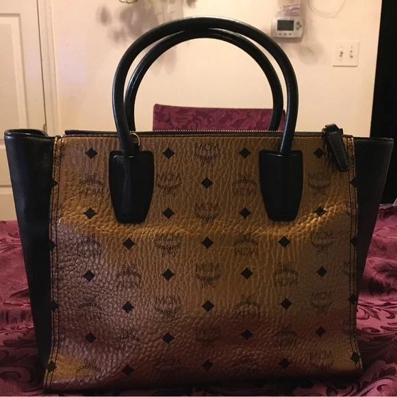 MCM Munchen Large Tote Bag - Picture 2 of 14